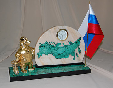 Карта России- медведь-нефтяник с флагом